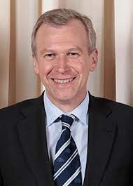 Belçikanın keçmiş baş naziri: 